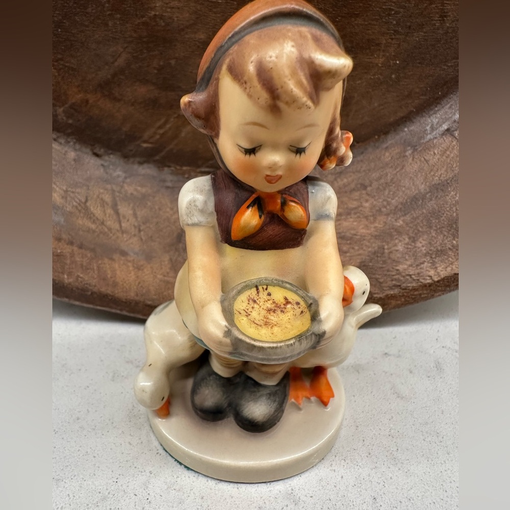 Vintage Hummel Figurine ‘Be Patient’